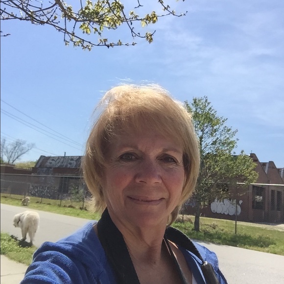 Meet your Posher, Patty - Picture 1 of 1